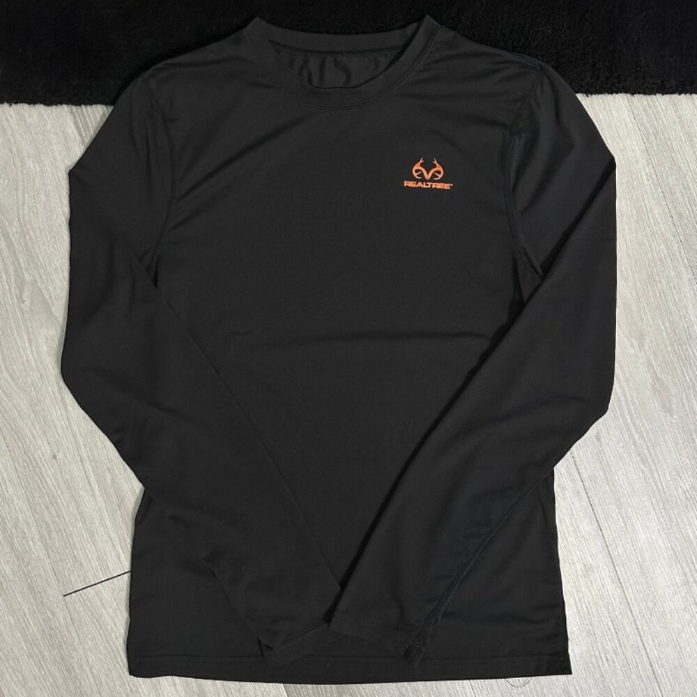 RealTree Long Sleeve Black Performance Compression Shirt Men's Size Medium